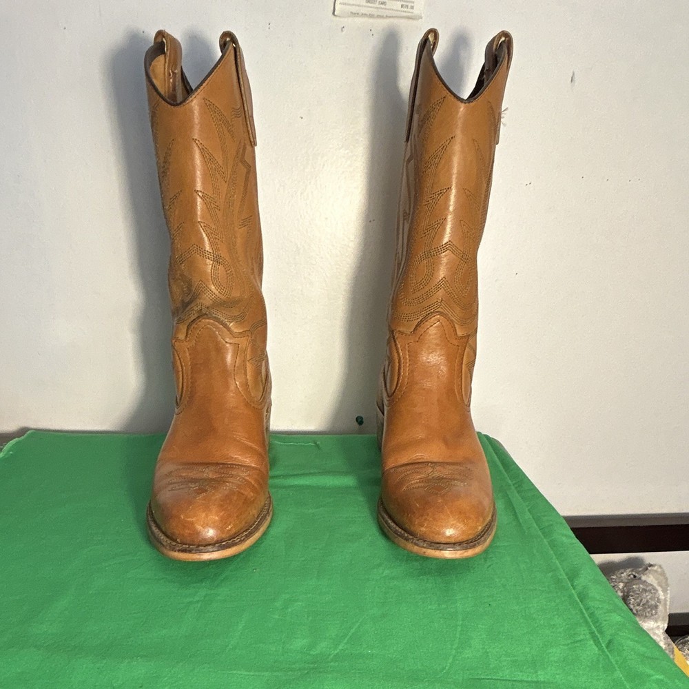 Vintage Men’s 8.5D Brown Leather Western Cowboy Boots – USA Made