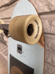 GLOBE BIG BLAZER SKATEBOARD . 5 X 10 X 32