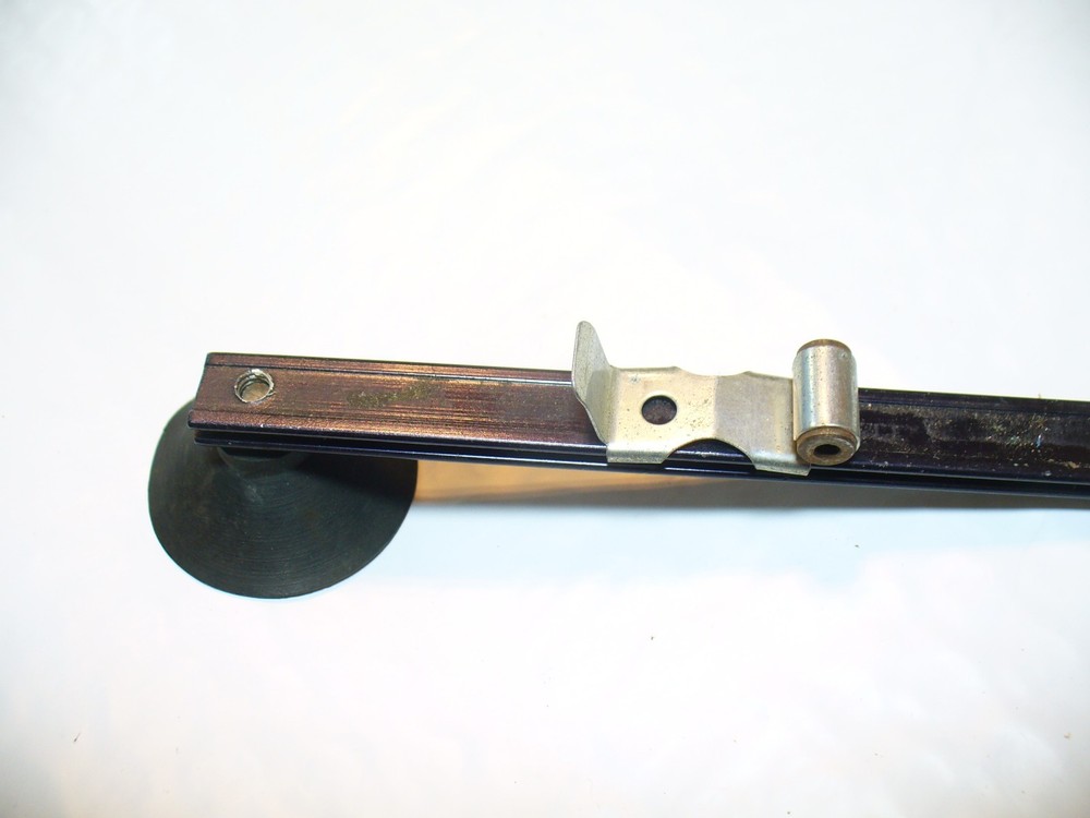 Vintage Suction Cup Archery Recurve or Long Bow Sight NEW REDUCED