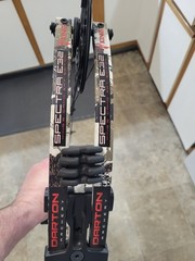 Darton Archery Spectra E32 Kings Camo X7 Edition Compound Bow 60-70lbs 25-31in