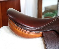 16.5″ Crosby Prix Des Nations English Hunter/Jumper Saddle + Fittings & Cover