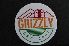 GRIZZLY Skateboard Griptape Bear Mountain Est 2001 Z47A OG Skateboarding STICKER