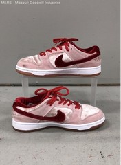 Nike SB Dunk Low StrangeLove Pink Red White Skateboarding Shoes Size 7
