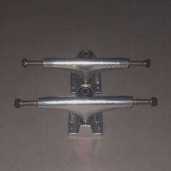 Made In USA THUNDER SKATEBOARD TRUCKS 147 Polished ( Set of 2 ) 8.0 Axle SF DLX