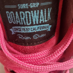 Sure-Grip Boardwalk Outdoor Quad Roller Skates Pink Suede Womens Sz 10-Mens 8.5