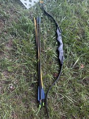 Martin Take Down Recurve Bow Archery Hunting + 7 Arrows – Black
