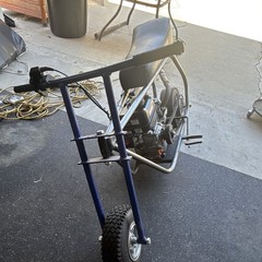 Mini Motorcycle 4-Stroke Gas Mini Bike w/ Seat, Chain Drive, Kickstand