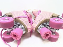 Impala Roller Skates Women’s size 9 Pink/ Tartan/ Lightly used, great condition