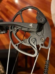 Elite Option 7 Complete Package RH 60lb w/ 12 arrows and 9 Exodus 100gr BH tips