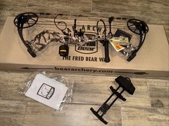 Bear Archery Adult Compound Bow, Legit RTH – AV13A21017R