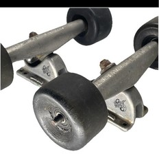 Gullwing Charger Longboard Skateboard Trucks Set of 2 Used
