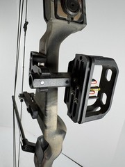 Bear Black Bear Compound Bow 30” Draw 55lb RH Sight Rest Camo Hunting Archery