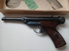 NOS VINTAGE HY SCORE PRO TARGET .177 CAL PELLET AIR PISTOL IN ORIGINAL BOX NICE