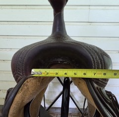 J & S 16.5″ Used Cutting Saddle