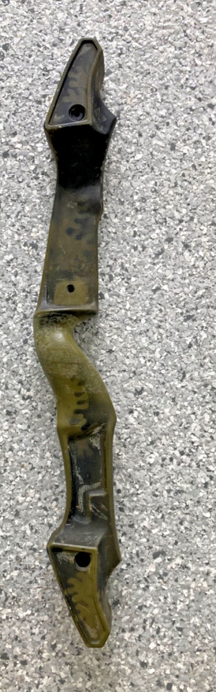 VTG BEAR FLARE RISER COMPOUND BOW PART WARF RH HANDLE ARCHERY OLD SCHOOL CAMO
