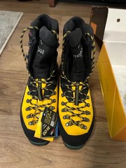 La Sportiva Nepal Evo GTX size EU 42.5 US 9.5 Brand new unworn Mountaineering