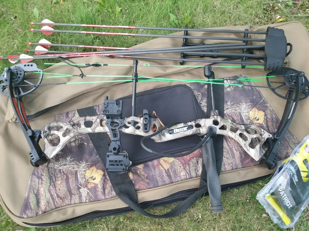 NEW LEFT-HANDED BEAR Archery Vast Compound bow complete set up