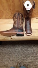 Tony Lama Mens El Paso Collection Mismatched Size 9.5 and 10 D.