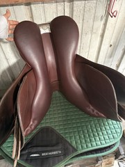 Bates Elevation 16.5” Saddle With CAIR and Easy Change Gullet System