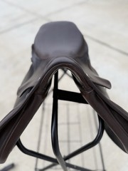 Courbette Alpina Brown Close Contact Jumping English Saddle 16.5
