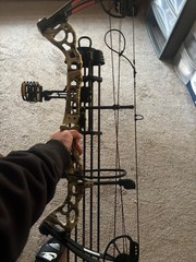Bear Archery Vast Right Hand Compound Bow – God’s Country Color (AV04A2X0A7R)
