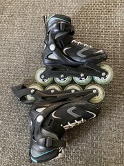 Bladerunner by Rollerblade Advantage Pro XT Women’s US Size 7 Black/Blue
