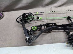 Mathews Halon 32 RH 70lb Compound Bow – (USED)