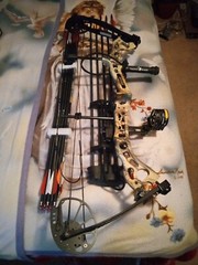 Bear Archery Vast Right Hand Compound Bow – God’s Country Color (AV04A2X0A7R)
