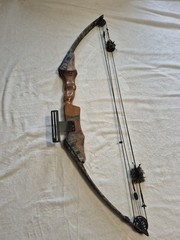 Jennings Compound Bow w/ Camouflage Limbs, Black/Camouflage, For Men
