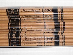 Gold Tip Traditional Carbon Arrow Shafts, 340, 400, 500, or 600. Dozen Pack
