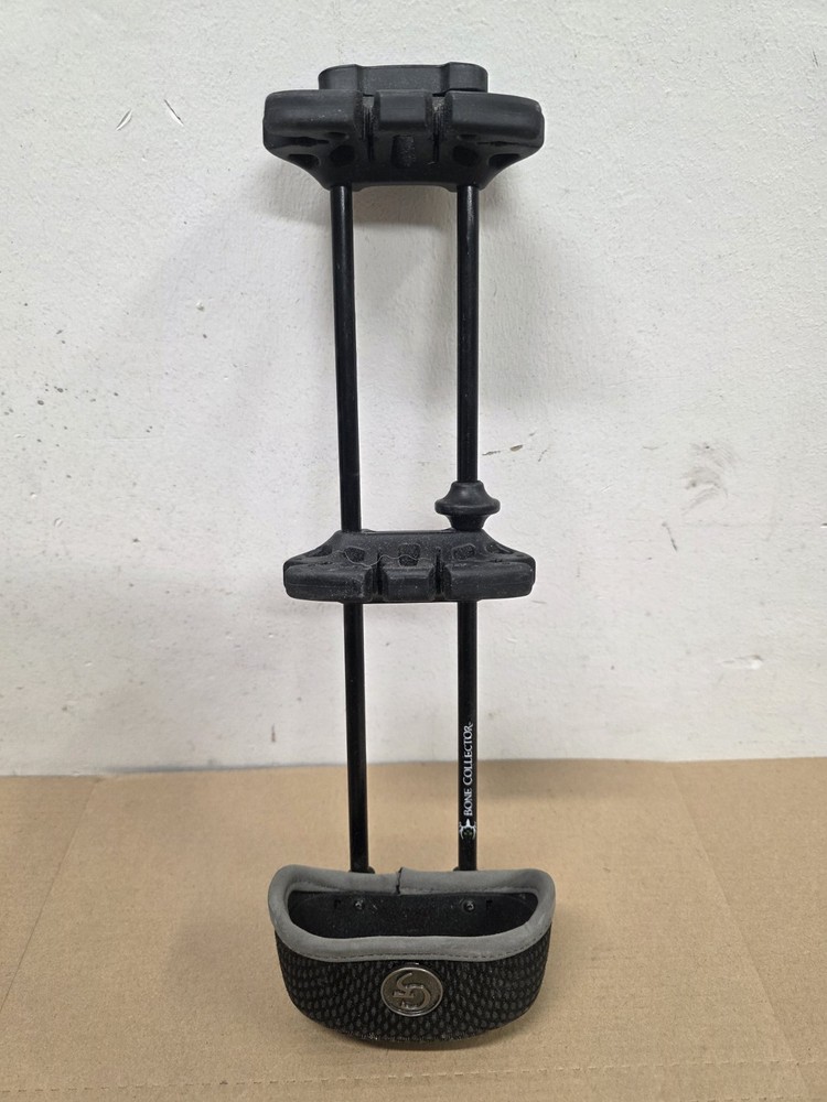 G 5 Bone Collector Head Loc Bow Quiver