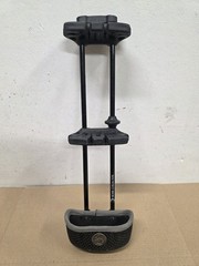 G 5 Bone Collector Head Loc Bow Quiver
