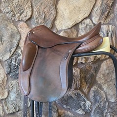 18″ Schleese Link I Havana Brown Monoflap Dressage Saddle X- Wide Tree