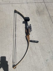 Vintage Browning Cobra Right Hand Compound Bow Black/Brown Wood