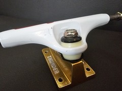 Thunder Rise Above Truck Set PHOENIX LIGHT White/Gold Size 148