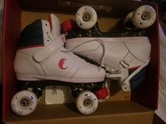Chaya Roller Skates Jump 2.0 #810692 Size 42/US Women 10; still in box
