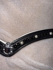 Dressage “V” GEL 18” Browband Black And White Pearls With Shields