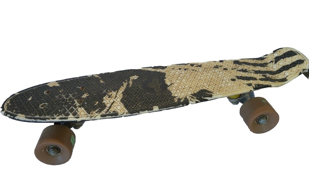 Vintage Skateboard Animiles Black White Animal Print Design
