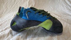 2 Pair of Scarpa Mago Lace Climbing Shoes (Size 40.5EU, 7-2/3M, 8-2/3W)