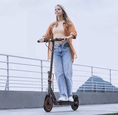 Ladped LP60 Electric Scooter 350W 8.5′ Foldable Scooter for Adults 19mph