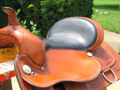 Cicle Y Saddle – 17″ – Park and Trail – Wide – Full Quarter Horse Bars – 2010
