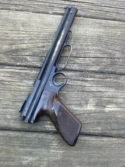 Vintage crosman model 105? 106 pump air pistol .177 cal pellets good working