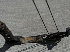 Mathews Solocam Switchback XT RH 50 lb 27in Draw 31in Camo Compound Bow