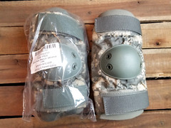 NEW USGI ARMY MILITARY BIJAN ACU DIGITAL CAMO TACTICAL ELBOW PADS LARGE NIB