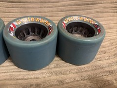 Vintage 8 Hyper White Water Quad 62mm speed roller skating wheels Green/blue