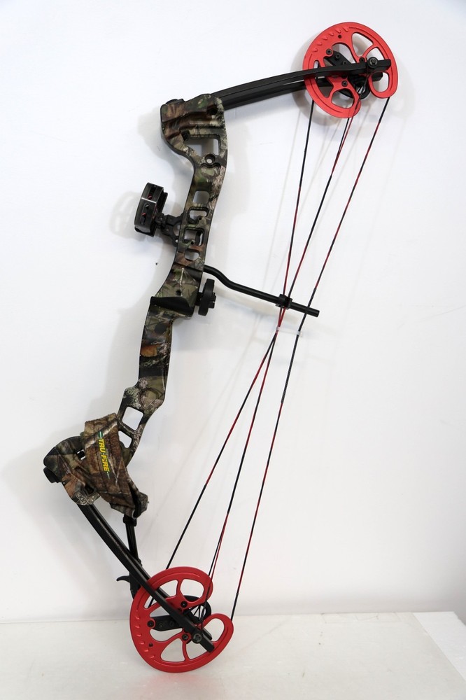 Barnett Vortex Hunter Beginner Compound Bow – Camo / Red – RH (28″ Ax-Ax) 2011