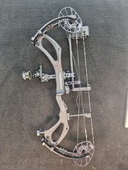 2024 PSE Nock 30 ES RH Hunting Bow Pkg(Nice!Read!) 60-70lbs 28.5-31in Draw Black