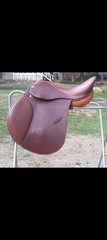 17″ Henri de Rivel Jump Saddle Medium Tree