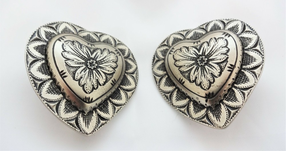 Pair Jeremiah Watt Heart White Bronze Conchos 1 3/4″ Bridle Loop Back Horse Tack