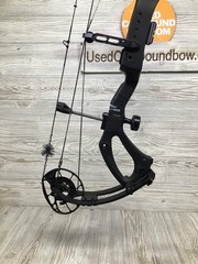Used PSE Mach 30 DS Black Right Handed 24.5-30″ 60/70#